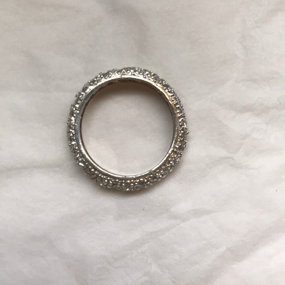 Sterling silver cubic zirconia ring/band - Picture 4 of 7